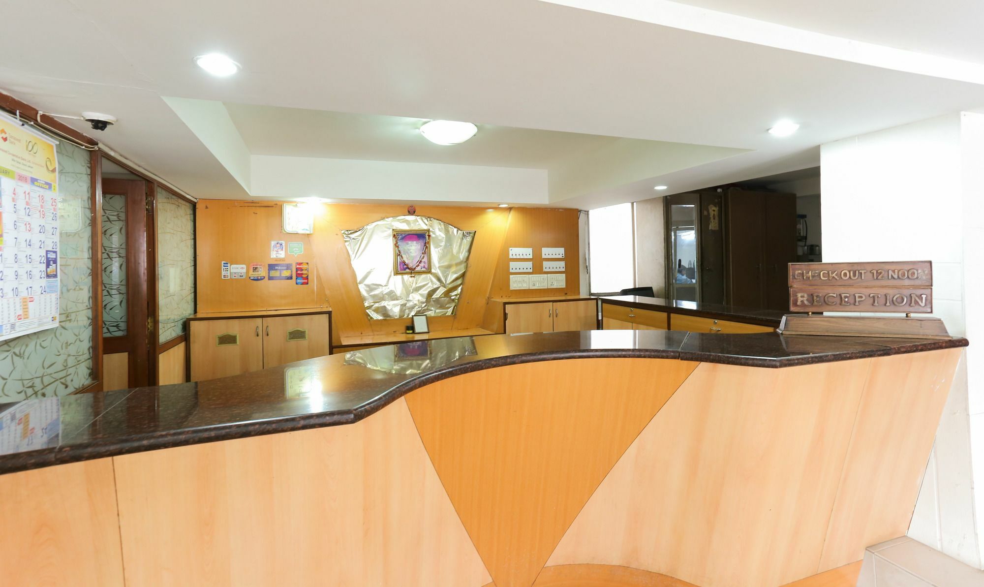 Itsy Hotels Hill View Ex بونة المظهر الخارجي الصورة