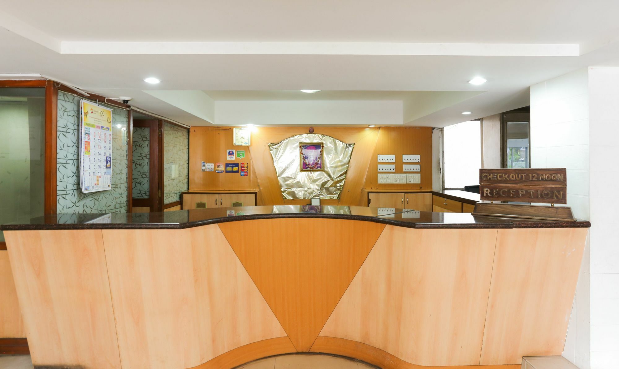 Itsy Hotels Hill View Ex بونة المظهر الخارجي الصورة