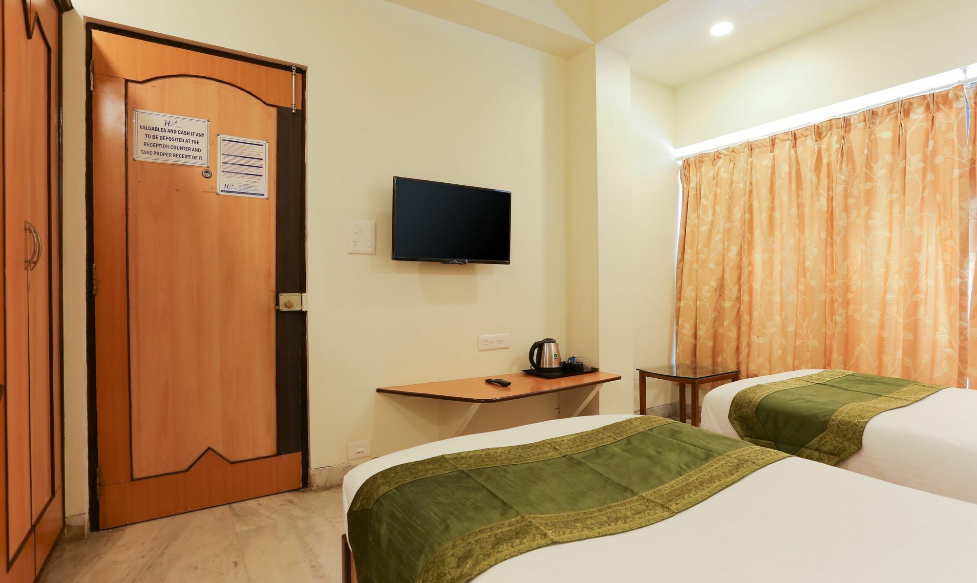 Itsy Hotels Hill View Ex بونة المظهر الخارجي الصورة