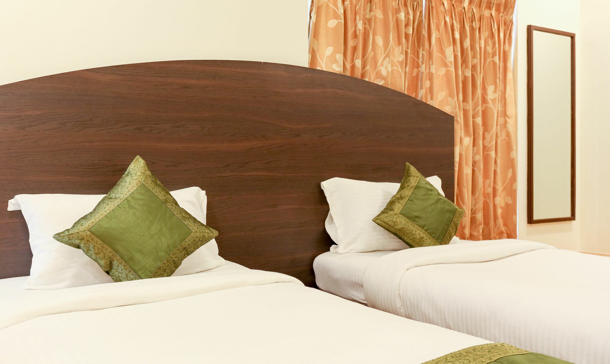 Itsy Hotels Hill View Ex بونة المظهر الخارجي الصورة