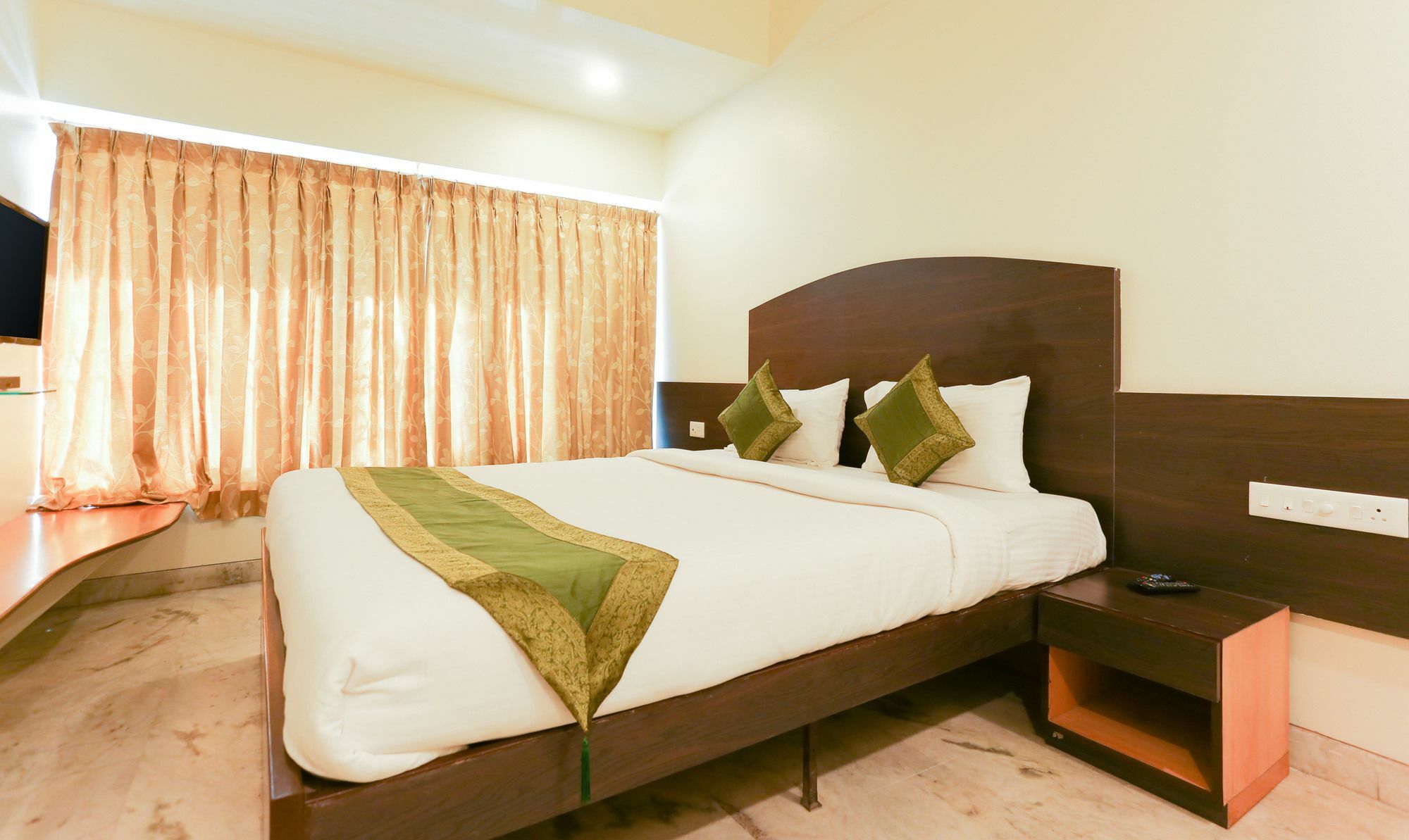 Itsy Hotels Hill View Ex بونة المظهر الخارجي الصورة
