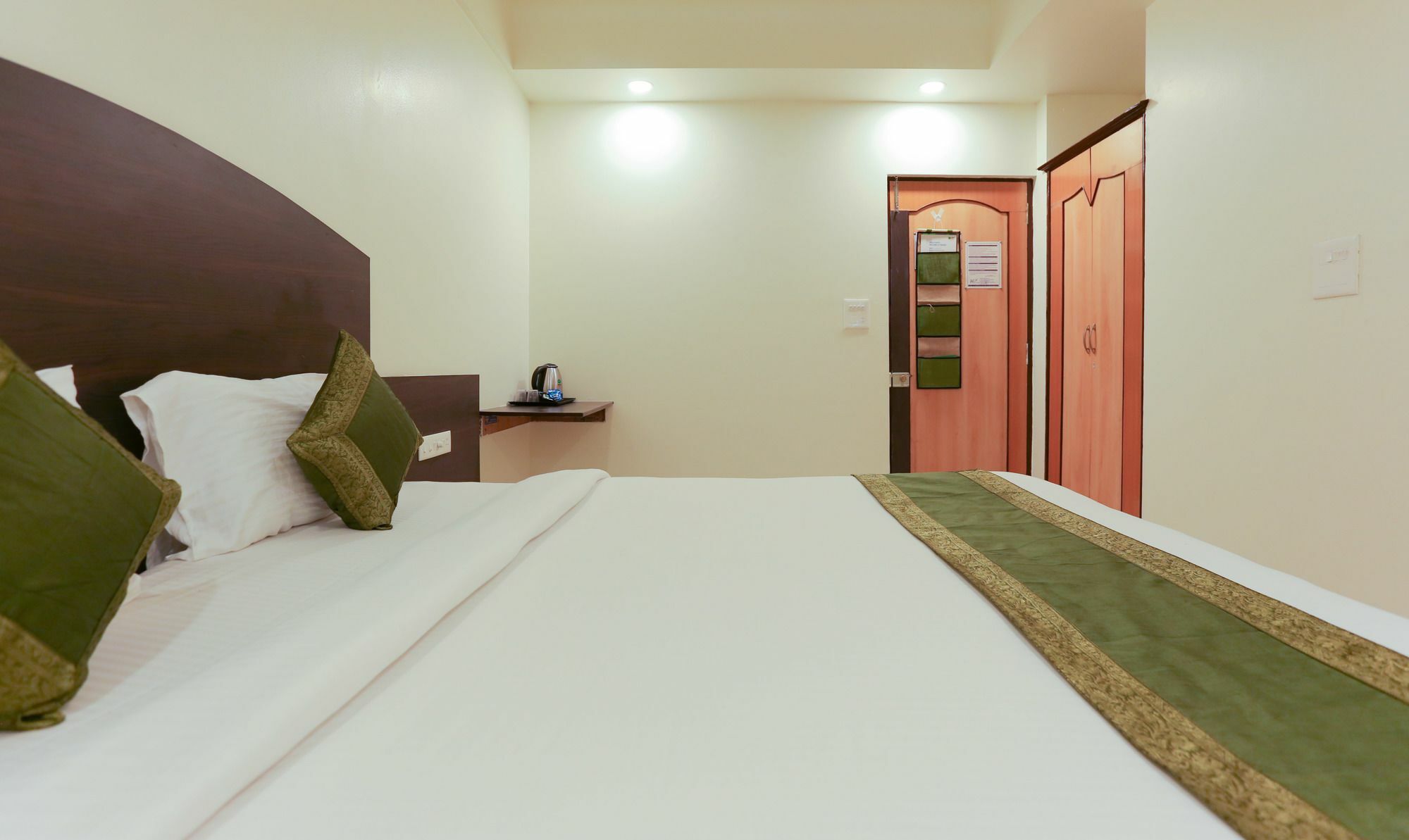 Itsy Hotels Hill View Ex بونة المظهر الخارجي الصورة
