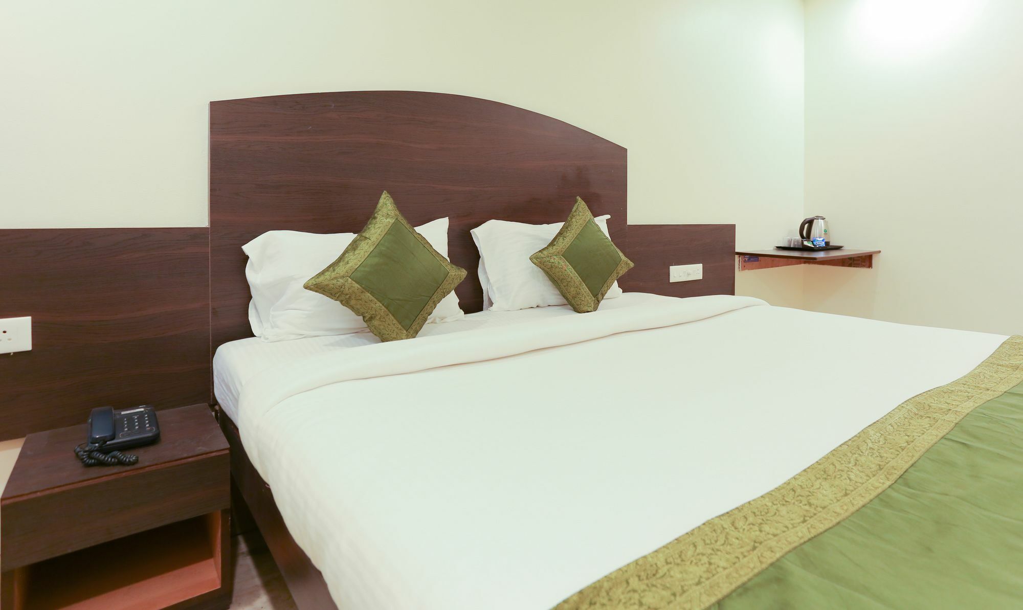 Itsy Hotels Hill View Ex بونة المظهر الخارجي الصورة